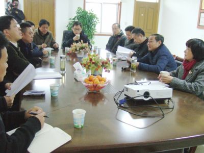 安慶市政協(xié)副主席戴德民、市政府副秘書長葉玲霞帶隊調(diào)研金泉科技